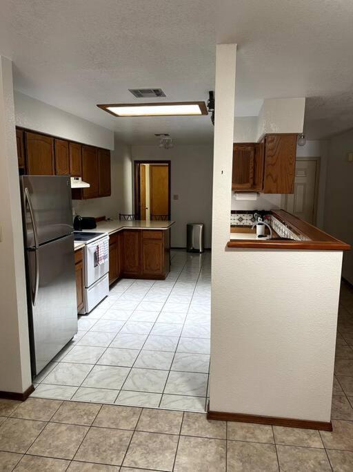 Townhouse, Two Car Garage, Fireplace Back Yard Las Cruces Luaran gambar