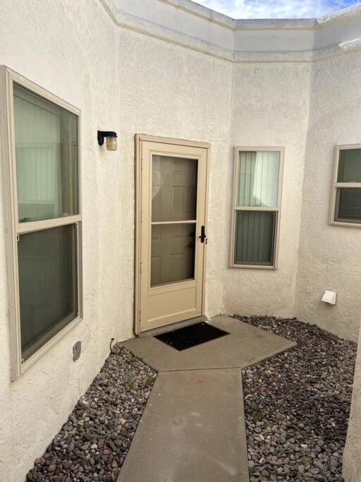 Townhouse, Two Car Garage, Fireplace Back Yard Las Cruces Luaran gambar