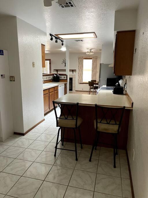 Townhouse, Two Car Garage, Fireplace Back Yard Las Cruces Luaran gambar